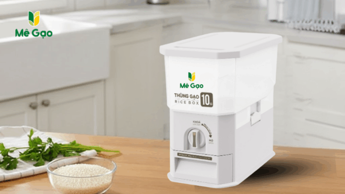 Sử dụng thùng đựng gạo để bảo quản gạo được lâu