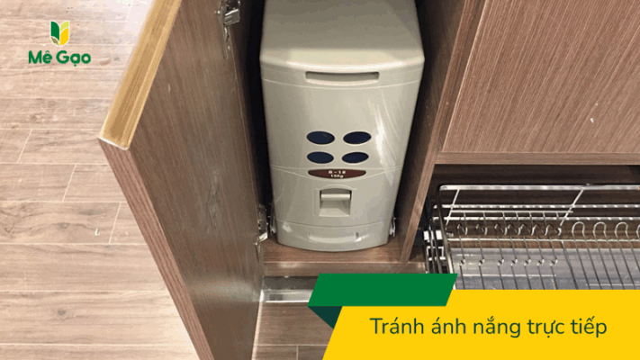 Trữ gạo Đài Thơm tránh ánh nắng trực tiếp